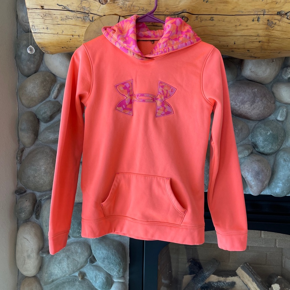UNDER ARMOUR